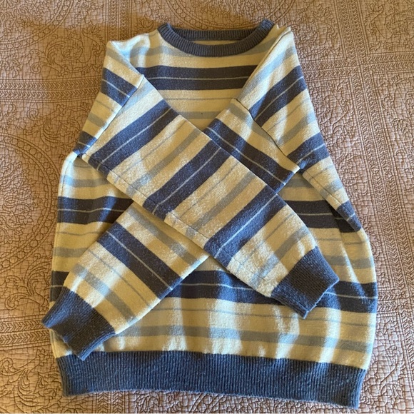 Blue and white striped sweater - Picture 2 of 5